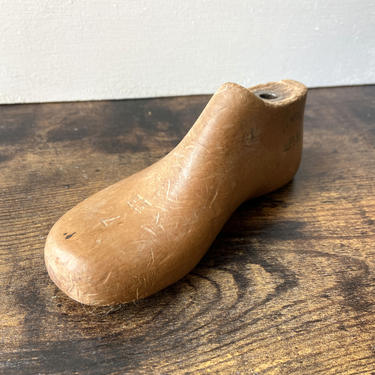 Vintage Industrial Wood Child Shoe Form | Cobble Shoe Mold | Vintage Shoe Decor 