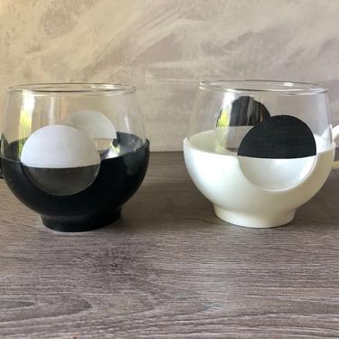 Vintage Black and White Pyrex Roly Poly Dot Coffee Tea cups 