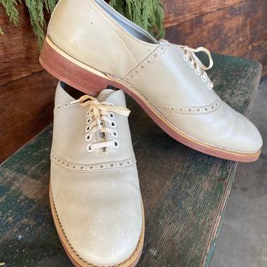 Vintage 50’s 60’s saddle shoes~ women’s plus size off white bone white chunky rockabilly pinup style authentic saddle shoes~ 9AA 