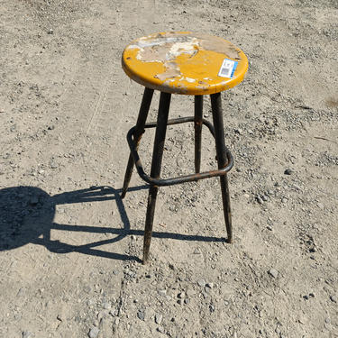 Metal shop stool w/ plastic top