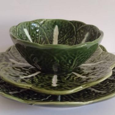 Vintage Artisan Pottery Majolica Lettuce Leaf Ceramic Plates Bowl Set 