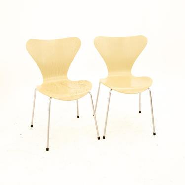 Arne Jacobsen For Fritz Hansen Mid Century Modern SERIES 7 Chair - Set of 2 - mcm 