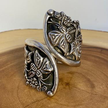 GARDEN FRIENDS Vintage Mexican Silver Bracelet | 1970s Hinged Cuff Taxco Mexico | Butterfly Floral Clamper | 70s 1970s Mexican Jewelry 