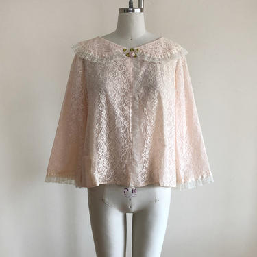 Pale Pink Lace Bed Jacket - 1940s 