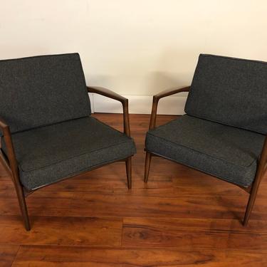 Kofod Larsen Selig Lounge Chairs Pair 