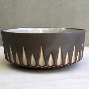 Black Porcelain Ceramic &amp;quot;Flame&amp;quot; Bowl  -  Glossy &amp;quot;Coffee&amp;quot; 