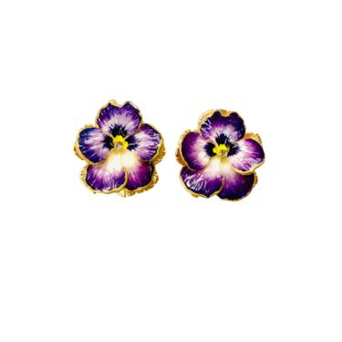 The Pink Reef hand formed hand painted amethyst pansy stud