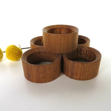 Mid Century Modern Teak Napkin Rings, Set Of 5 Wooden Napkin Holders, Danish Modern Table 
