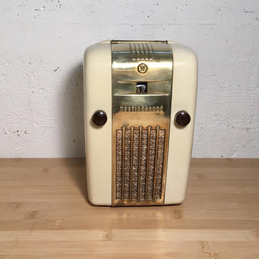 Ivory 1945 Westinghouse Little Jewel AM Refrigerator Radio, Elec Restored, Mid Century Modern, H126, Original Paint 