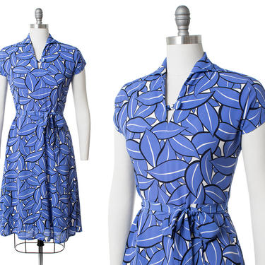 Vintage 1960s Dress | 60s Leaf Printed Blue Rayon Crepe (small/medium) 