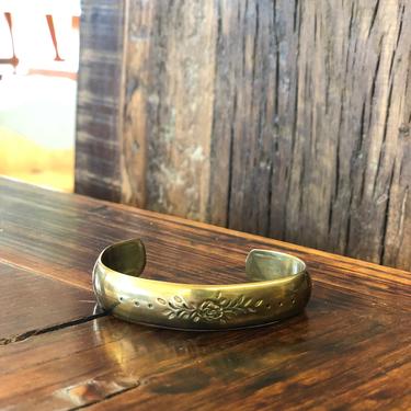 Vintage Mid Century Modern Brass Color Metal Cuff Bracelet with Floral Rose Motif Metal Jewelry Accessory 