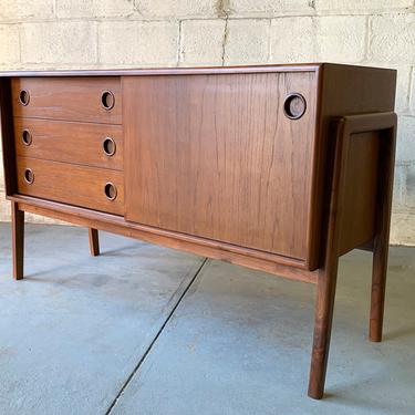 APARTMENT Size Mid Century Modern styled CREDENZA media stand 