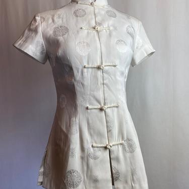 Silk Cheongsam blouse White asian top Frog closures silky satin polished look longer Chinese tunic Nehru collar size SM 