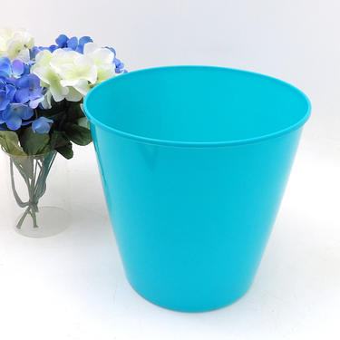 Trash Can Aqua Inspired Mid Century Color Plastic Waste Receptacle Garbage Bin Basket Bathroom Office Decor Baby Blue Home Decor 
