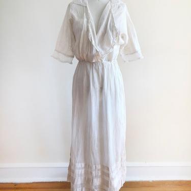 White and Light Tan Striped Day Dress with Net Collar and Trim - Early 1900s/1910s 