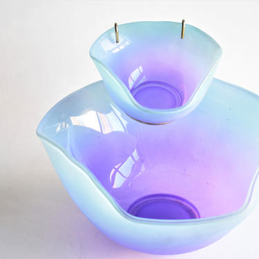Ombre Chip and Dip Serving Set | Aqua Blue to Purple Fade Textured Bowls w/ Bracket | Tri-Fold Shape | Possibly Blendo Libbey Indiana Glass 