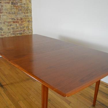Excellent Danish Modern Teak Dining Table with Self Storing Extension Leaves