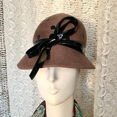 Mod Chic Hat, Wool Bucket Hat, Patent Bow and Trim, Polka Dots, Felt, Vintage 60s 
