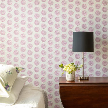 Allium Love Wallpaper - Sample