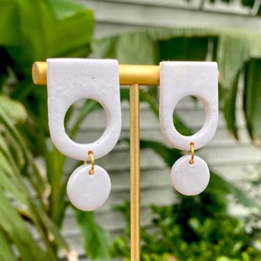 Unique Funky Modern Clay Lightweight Earrings, [Assorted Colors: White, Black, Mauve and Blue 