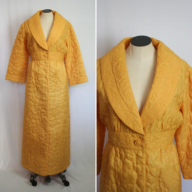 Vintage 60s Robe| Vintage yellow Asian  print quilted bathrobe | 1960s satin lounge house coat peignoir 