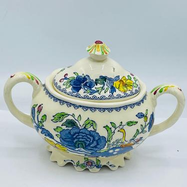 Vintage Sugar bowl  from England. Made by Mason’s Ironstone, Regency Plantation Colonial- Great condition 