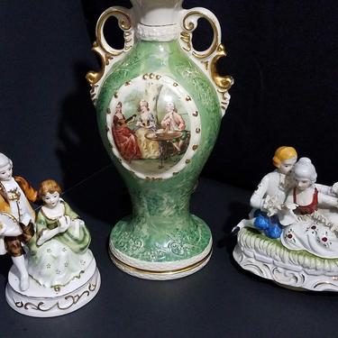 Vintage 40s 50s Colonial Lamp Base and Matching Set of Figurines As Is 