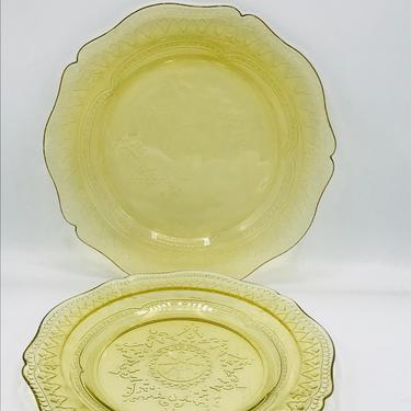 Vintage Pair Federal &amp;quot;Patrician&amp;quot; Pattern Amber Plates Dishes-11&amp;quot; &amp; 9 1/4&amp;quot; 