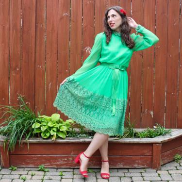 Vintage 1960s Green Lace Dress - Miss Elliette High Neck Long Sleeve Party Dress - L 