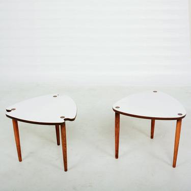 Style of Paul McCobb Triangular Nesting Tables Formica and Wood 1960s - 2 Sets 