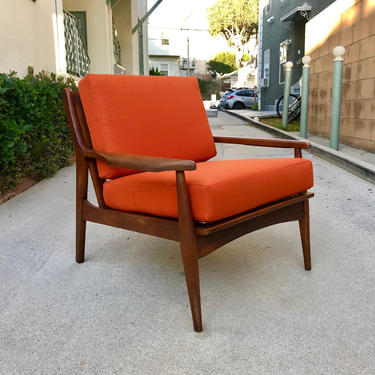 MID CENTURY MODERN Style Lounge Chair  Chair (Los Angeles) 