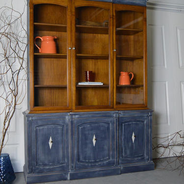 Refinished Drexel China Cabinet / Hutch - Painted in blue with dry brush technique. by Unique