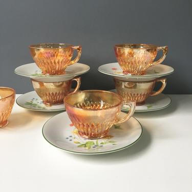 Mix and match cups and saucers set of 5 - carnival glass and floral pattern - vintage tableware 