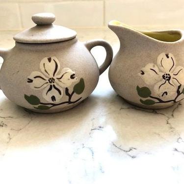 PAIR of Vintage The Pigeon Forge Pottery Sugar and Creamer Set, Antique Sugar and Creamer Kitchen Item Circa 1970s by LeChalet