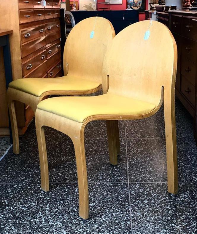                   Danko Bodyform Chairs