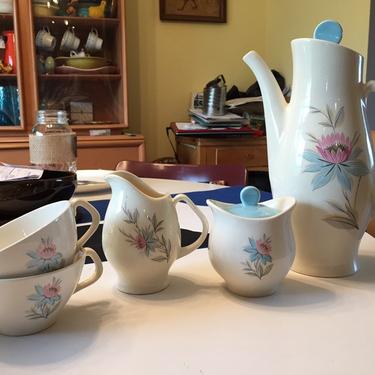 Stuebenville Pottery Fairlane Tea Set 
