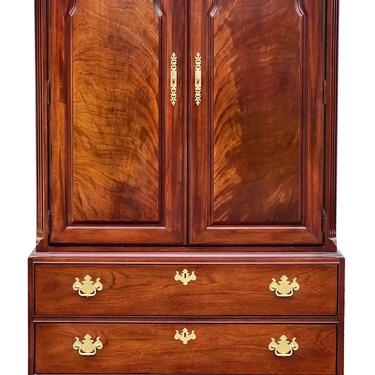 Thomasville Mahogany Chippendale Style Armoire/ Linen Press 