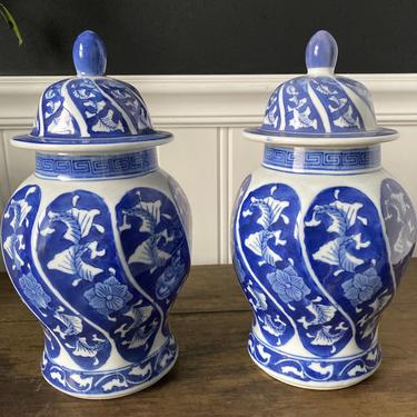 Blue and White Porcelain Temple Jars 