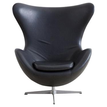 Arne Jacobsen for Fritz Hansen Black Egg Chair by ErinLaneEstate