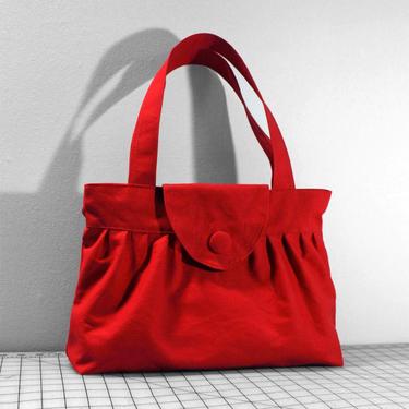 Pleated Handbag with Flap Closure in Red 