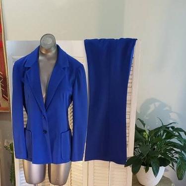 Vintage 60s/70s electric Blue Bell Bottom Pantsuit Tailor Made Lined Blazer Pockets! size med  Topstitch Trim 