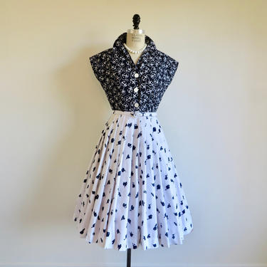 Vintage 1950's Navy and White Cotton Print Fit and Flare Dress Full Skirt Nautical Theme Spring Summer Rockabilly Swing 27&amp;quot; Waist Small 