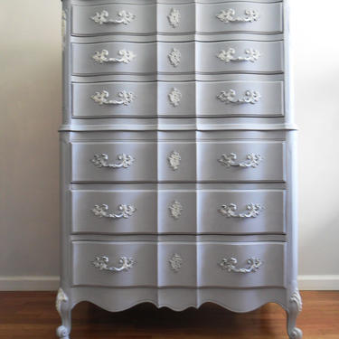 SOLD****French Light Grey Dresser/Chest of Drawers/Bureau 