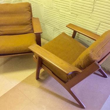 Pair (2) Teak Hans Wegner Getama Lounge Chairs Midcentury Modern Danis