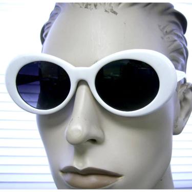 RETRO style COBAIN sunglasses white cat eye sunglasses, big oversize retro Cobain sunnies, clout festival sunglasses 