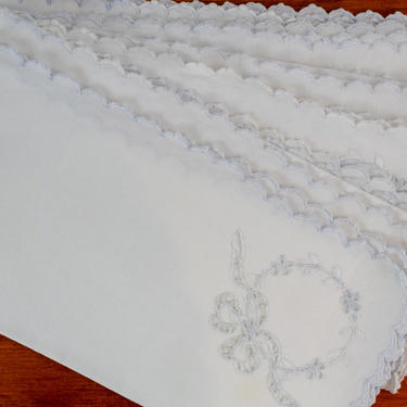 Set of 6 Beautiful Embroidered Napkins 