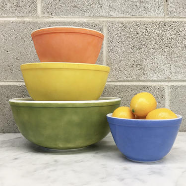 Vintage Pyrex Nesting Bowls Retro 1970s Reverse Primary + Set of 4 + Green + Yellow + Coral + Blue + Ovenware + Mixing Bowls + Kitchen Decor 