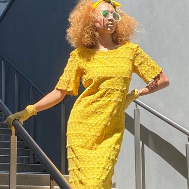 1950’s Vintage DRESS se crocheted dress, yellow crocheted dress, full length long maxi bombshell dress size small 