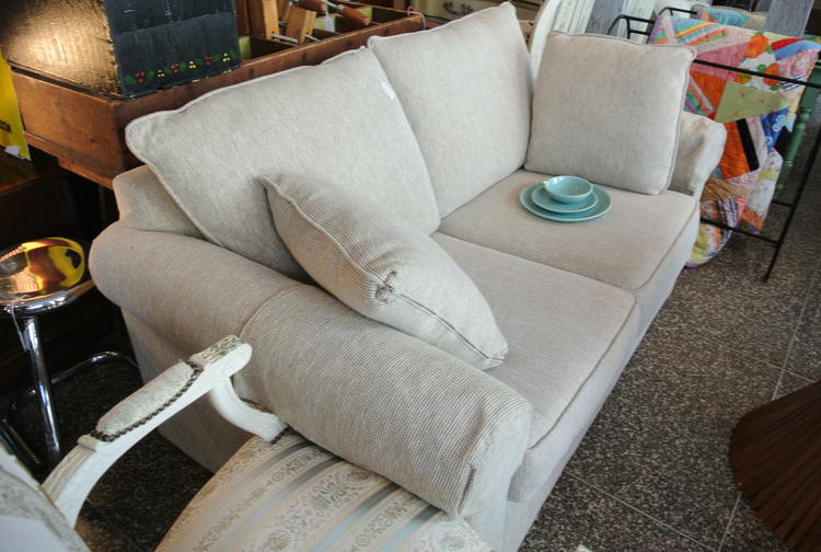 Modern love seat / sofa