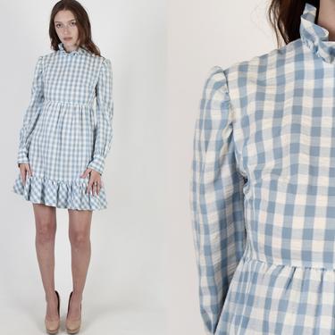 Blue Gingham Mini Dress / Vintage 70s White Checker Print / 70s Checkered Picnic Dress / Ruffle Skirt Country Fair Mini Dress 